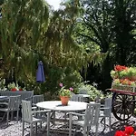 Bed & Breakfast Manor 5*