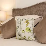 Bed & Breakfast Manor