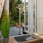 Bed & Breakfast Manor 5*