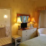Manor Bed & Breakfast