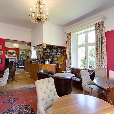 Manor Bed & Breakfast