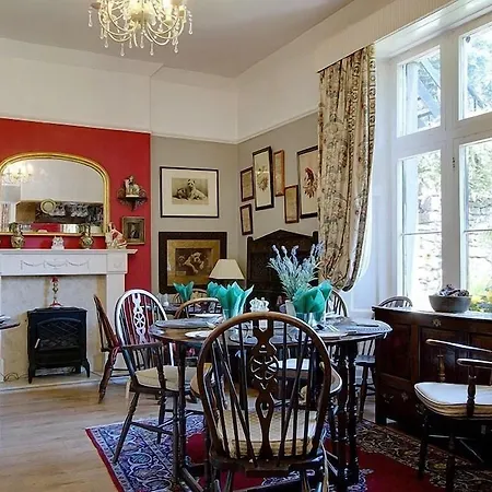 Manor Bed & Breakfast