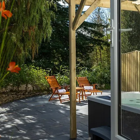 Manor לינה וארוחת בוקר Grange-over-Sands