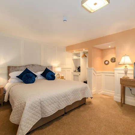 Manor 5*