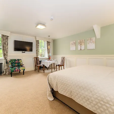 Bed & Breakfast Manor 5*