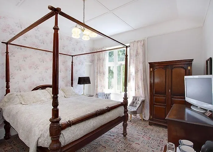 Manor Grange-over-Sands