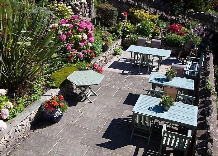 Manor Bed & Breakfast